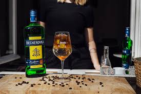 BECHEROVKA  38% 700ml